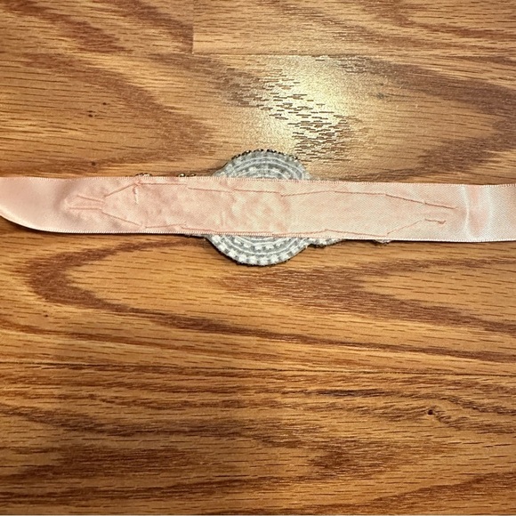 Pearl and Rhinestones Wedding Headband - Picture 4 of 7